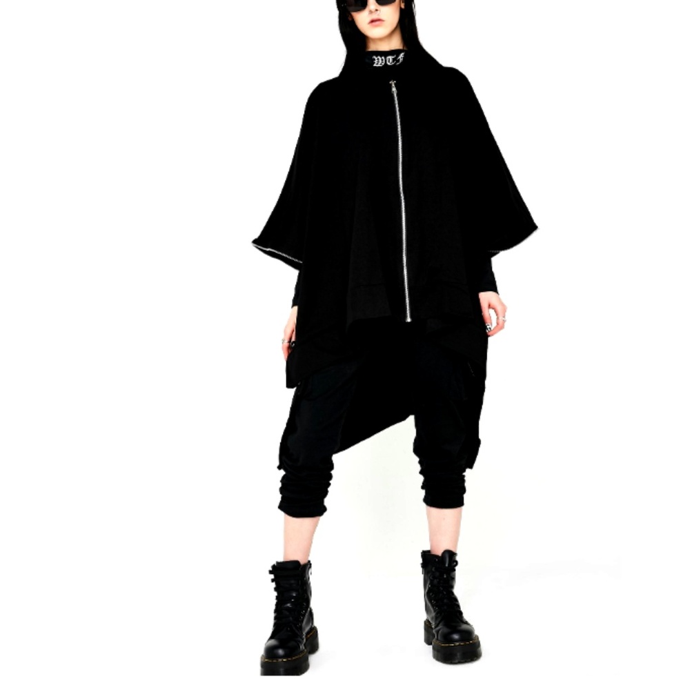 DOLLS KILL MNML BLACK Ceres Zip Up Cape